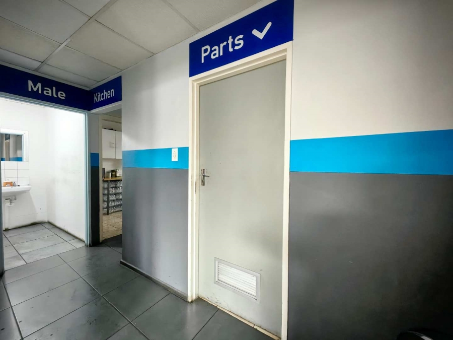 To Let commercial Property for Rent in Wynberg Western Cape